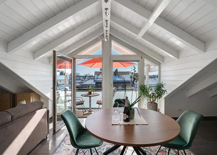Dachgeschosswohnung In Hofolding Appartement