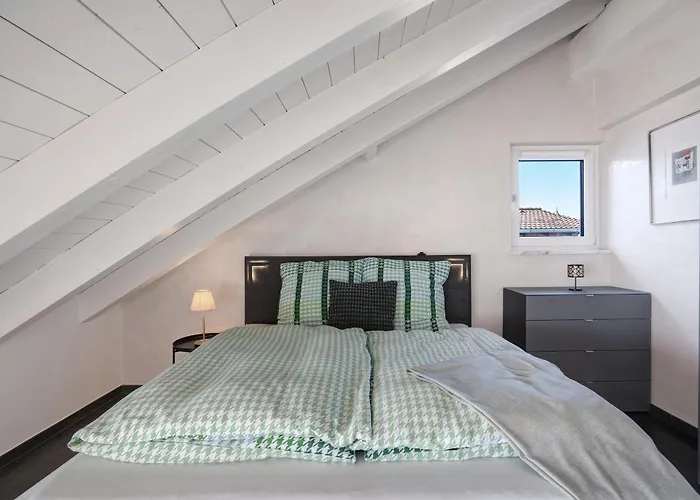 Appartement Dachgeschosswohnung In Hofolding *