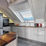 Apartament Dachgeschosswohnung In Hofolding *