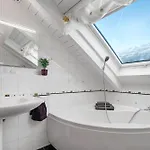 Apartament Dachgeschosswohnung In Hofolding