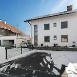 Dachgeschosswohnung In Hofolding Apartament *