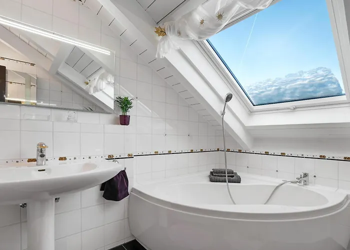 아파트 Dachgeschosswohnung In Hofolding 브룬탈