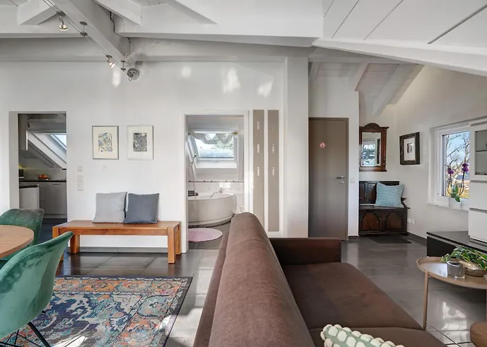 아파트 Dachgeschosswohnung In Hofolding *